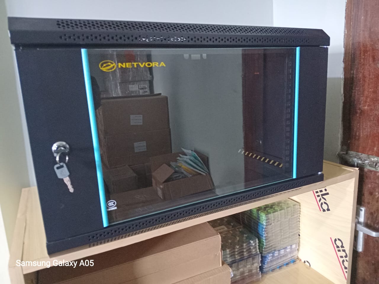 Rack Cabinet 6U - Image 3